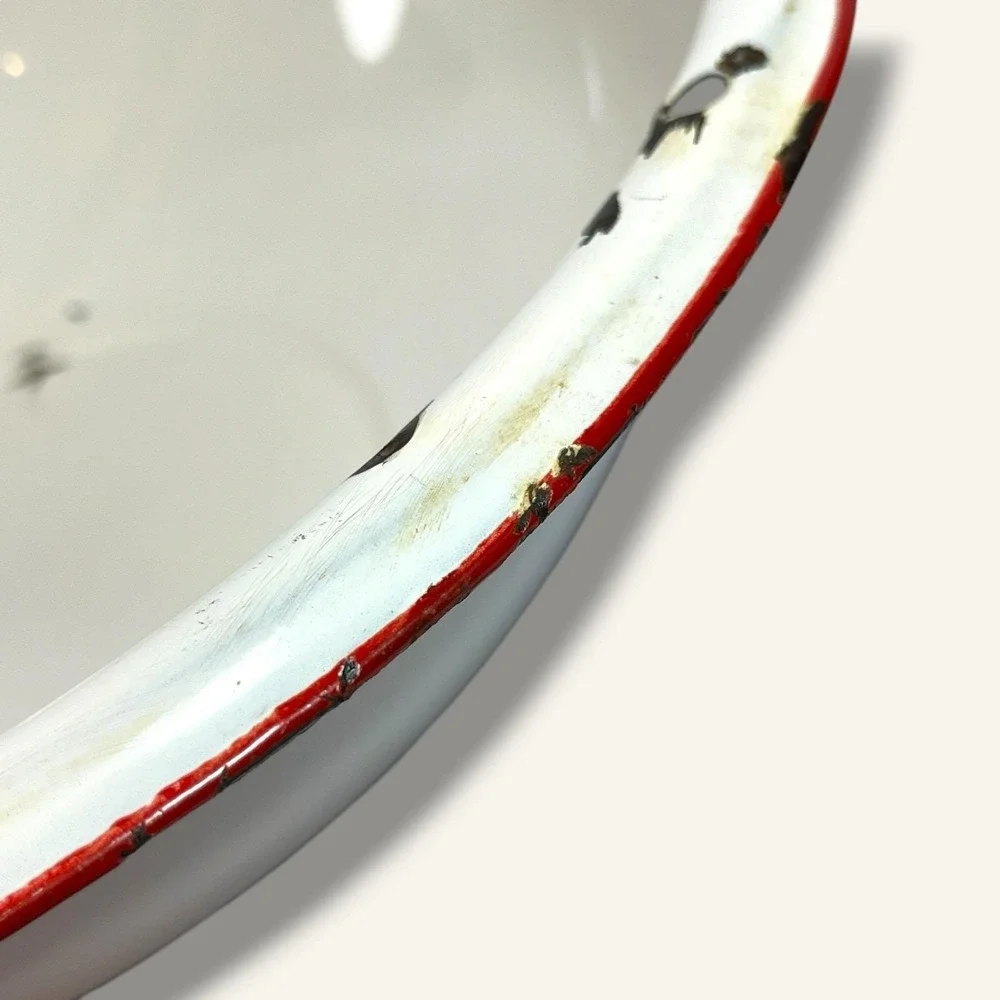 Vintage‎ Enamel Wash Basin White Red Rim Farmhouse Country Primitive 12.5